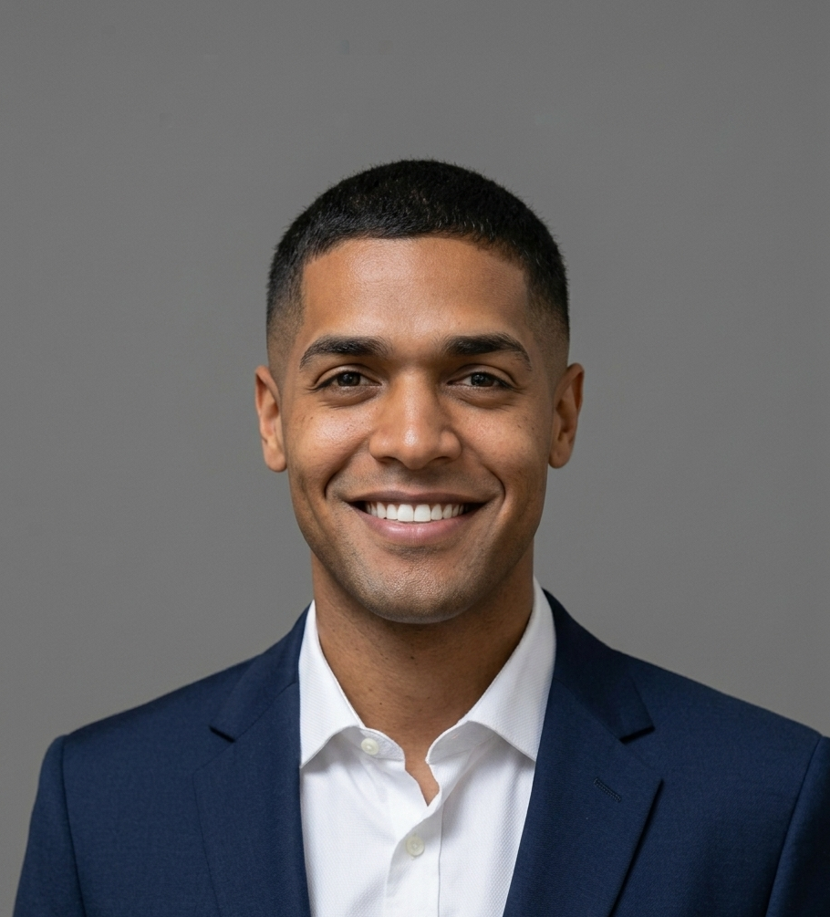 Weiwei Li headshot